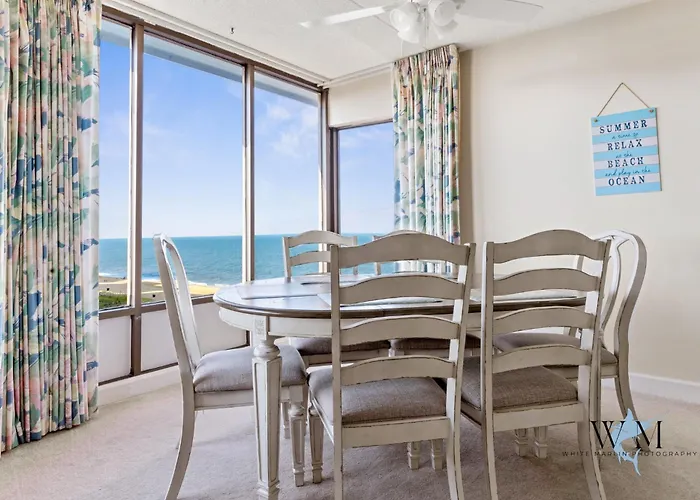 Ocean Front 2 Bedroom At The Capri W Indoor And Outdoor Pool, Tennis Courts, Gym And More! Apartment *