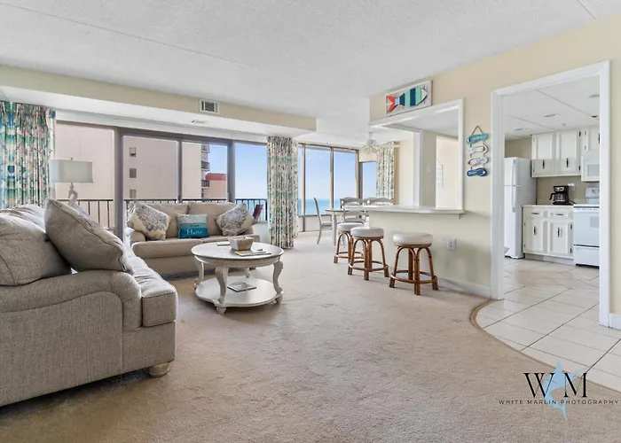 Ocean Front 2 Bedroom At The Capri W Indoor And Outdoor Pool, Tennis Courts, Gym And More!