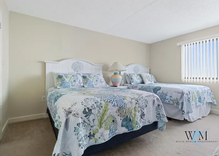 Ocean Front 2 Bedroom At The Capri W Indoor And Outdoor Pool, Tennis Courts, Gym And More! Apartment Ocean City
